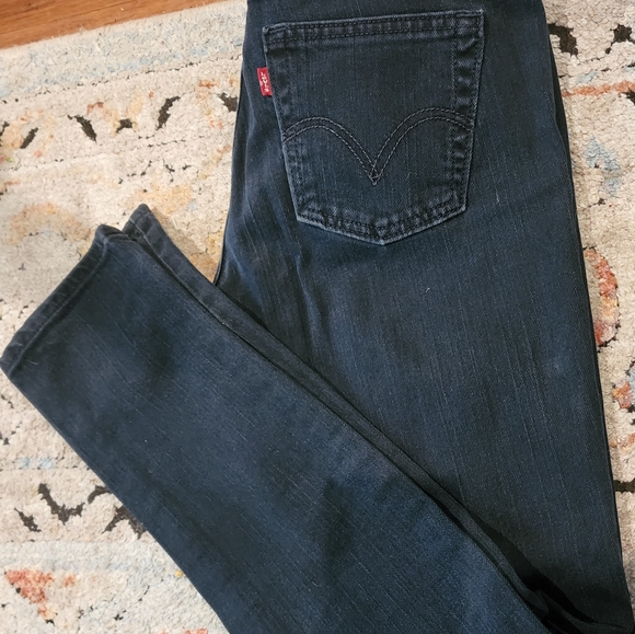 Levi's Jeans - Picture 2 of 2